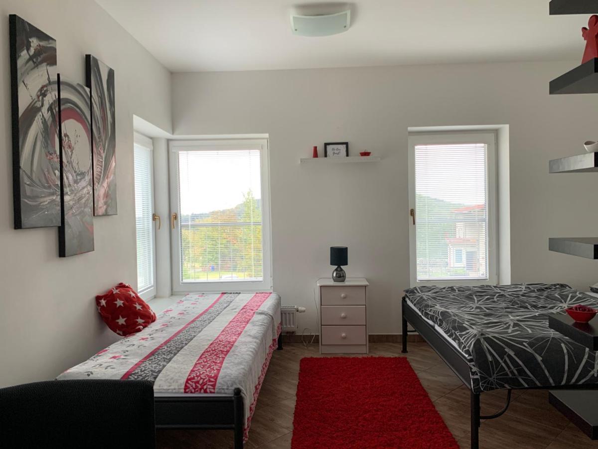 Apartmany Na Rozcesti Lomnice nad Popelkou Exterior photo