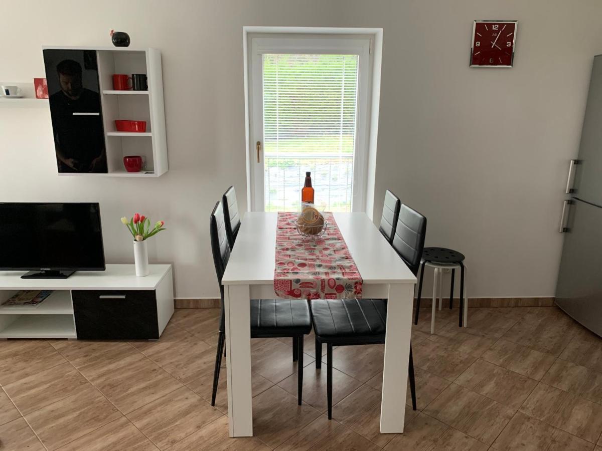 Apartmany Na Rozcesti Lomnice nad Popelkou Exterior photo