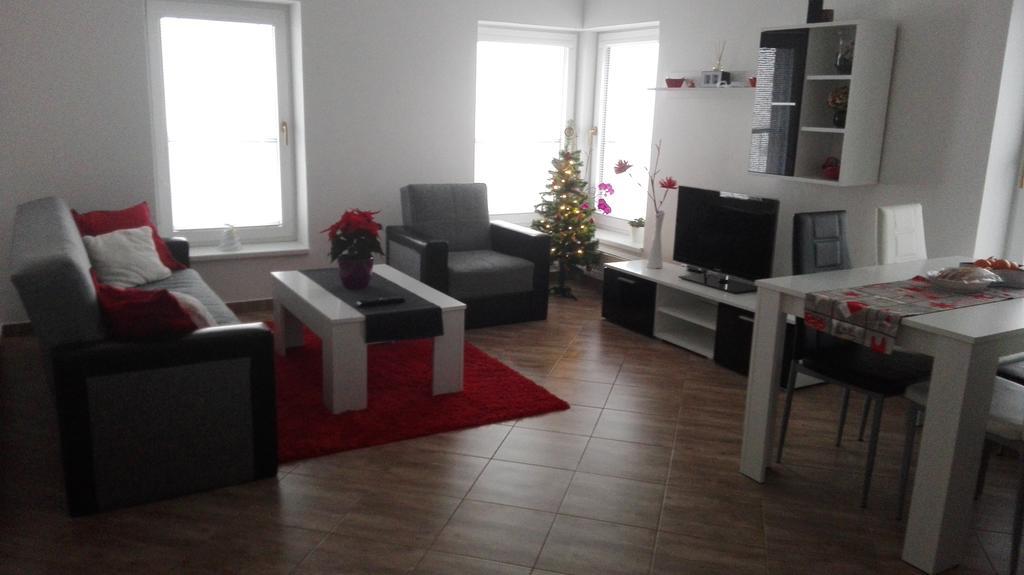 Apartmany Na Rozcesti Lomnice nad Popelkou Exterior photo