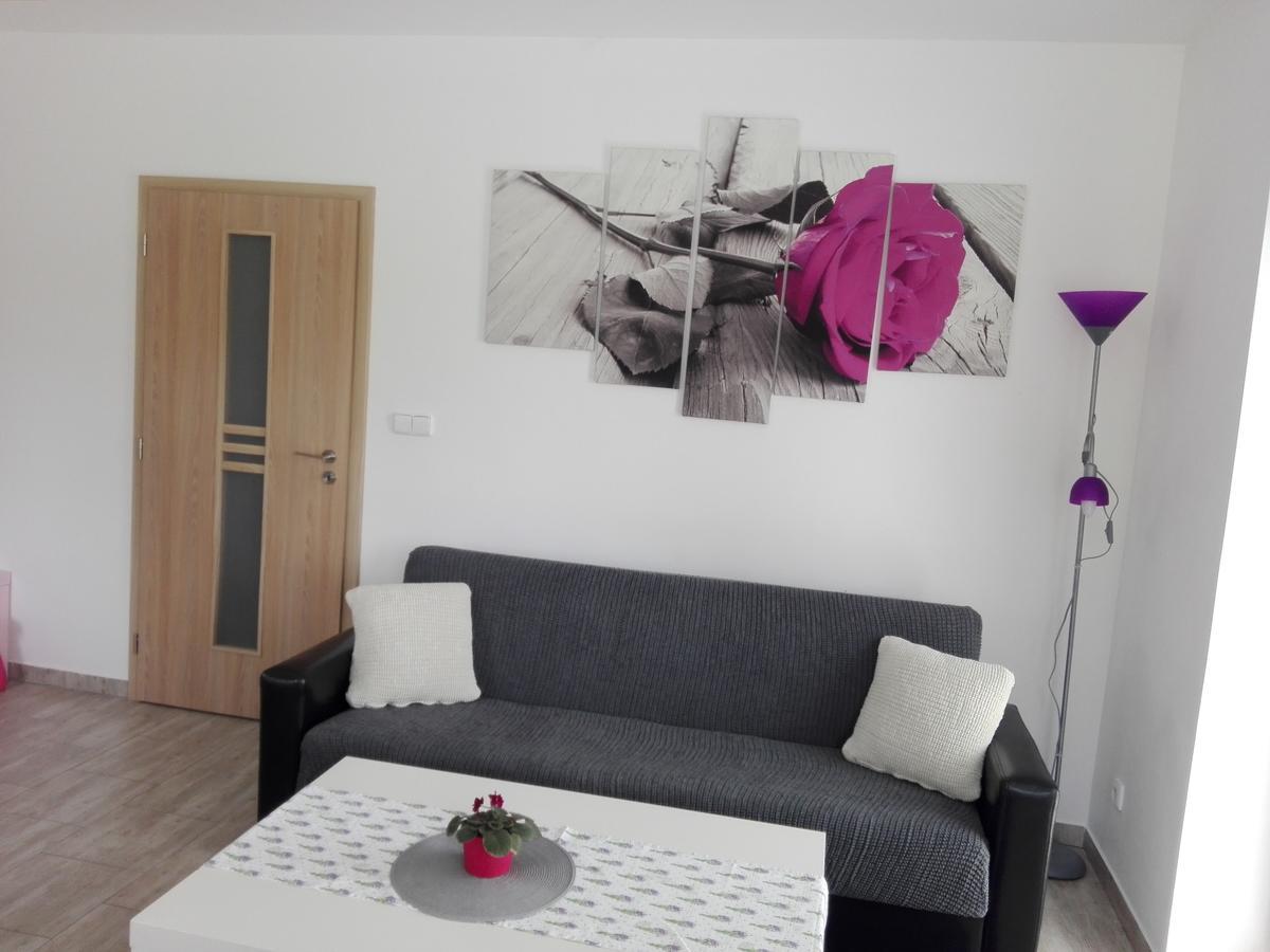 Apartmany Na Rozcesti Lomnice nad Popelkou Exterior photo