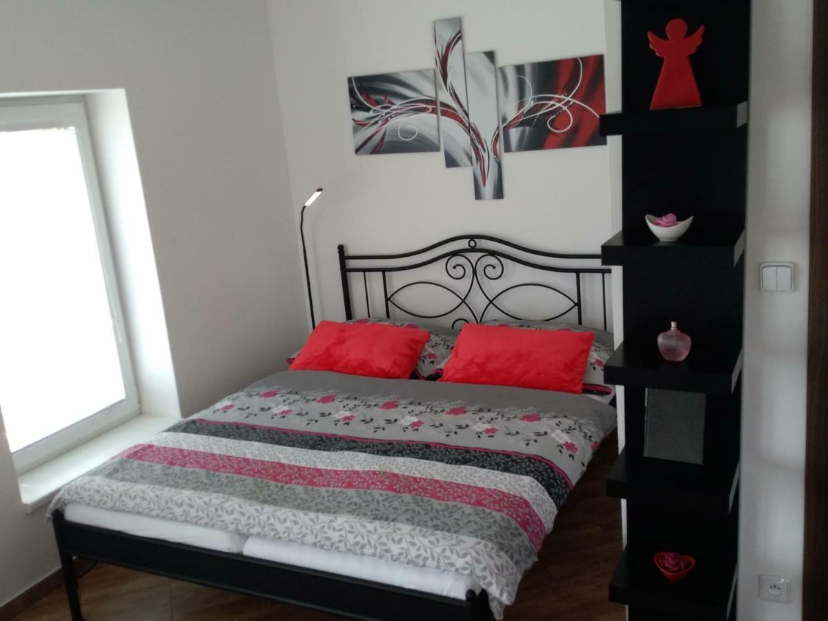 Apartmany Na Rozcesti Lomnice nad Popelkou Exterior photo